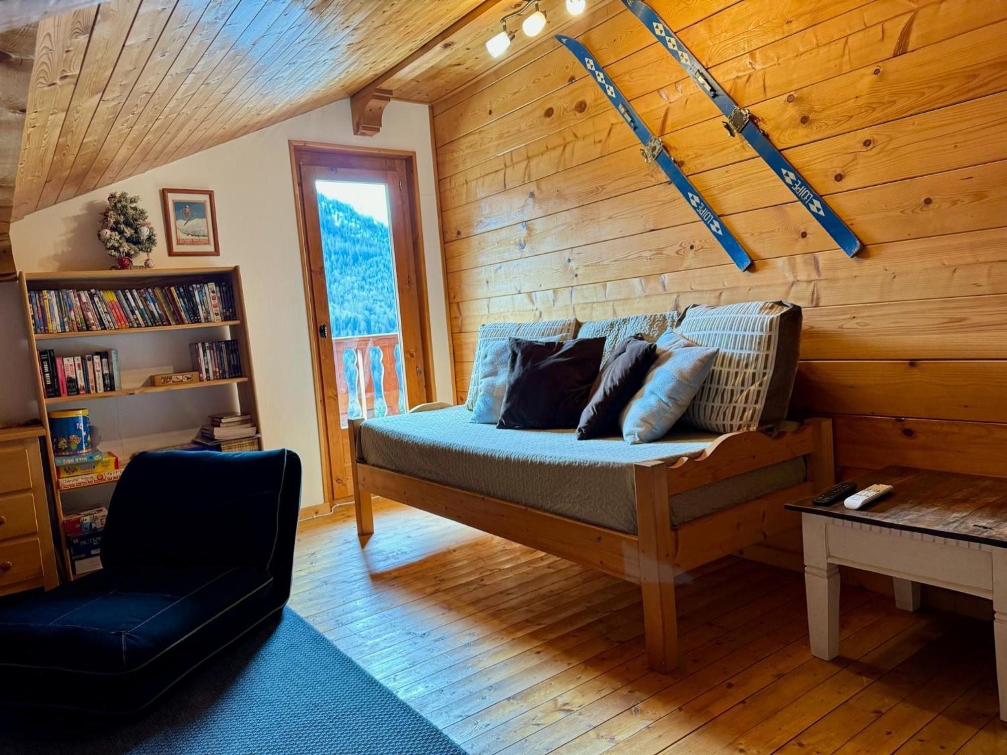 Charming, Cosy Chalet Nestled In A Breathtaking Surrounding With Spectacular, Stunning Mountain Views Abondance Eksteriør billede