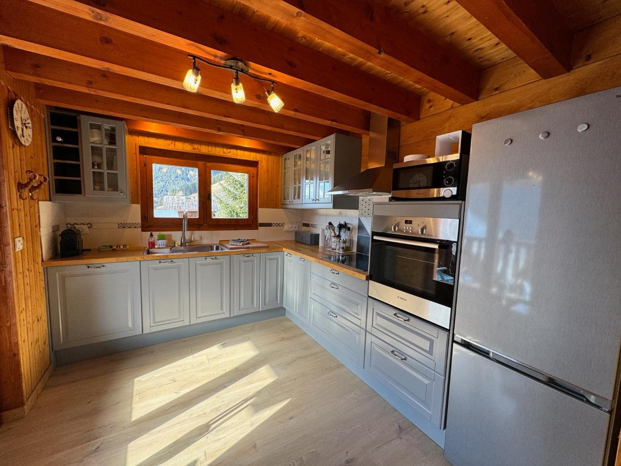 Charming, Cosy Chalet Nestled In A Breathtaking Surrounding With Spectacular, Stunning Mountain Views Abondance Eksteriør billede