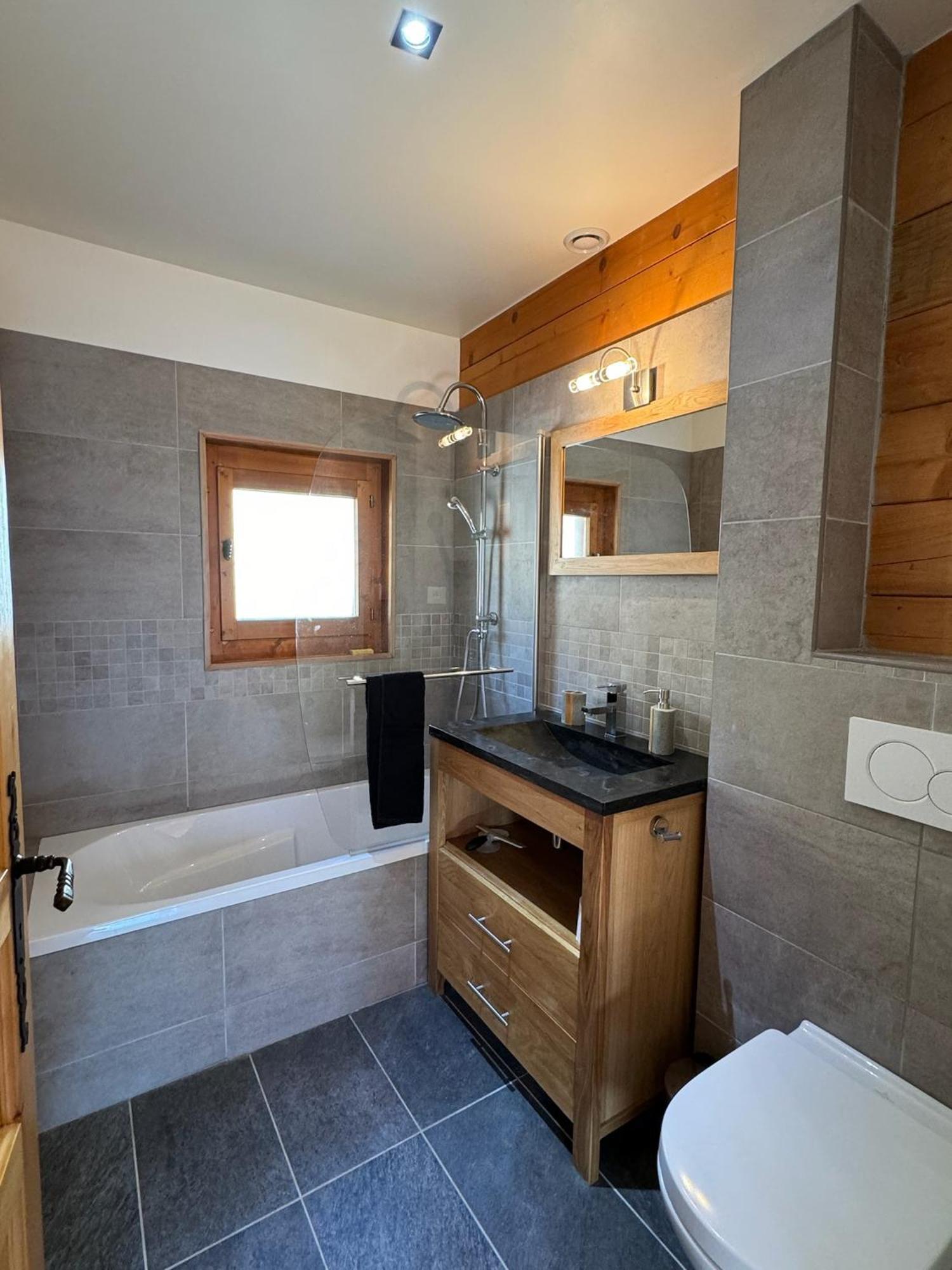 Charming, Cosy Chalet Nestled In A Breathtaking Surrounding With Spectacular, Stunning Mountain Views Abondance Eksteriør billede