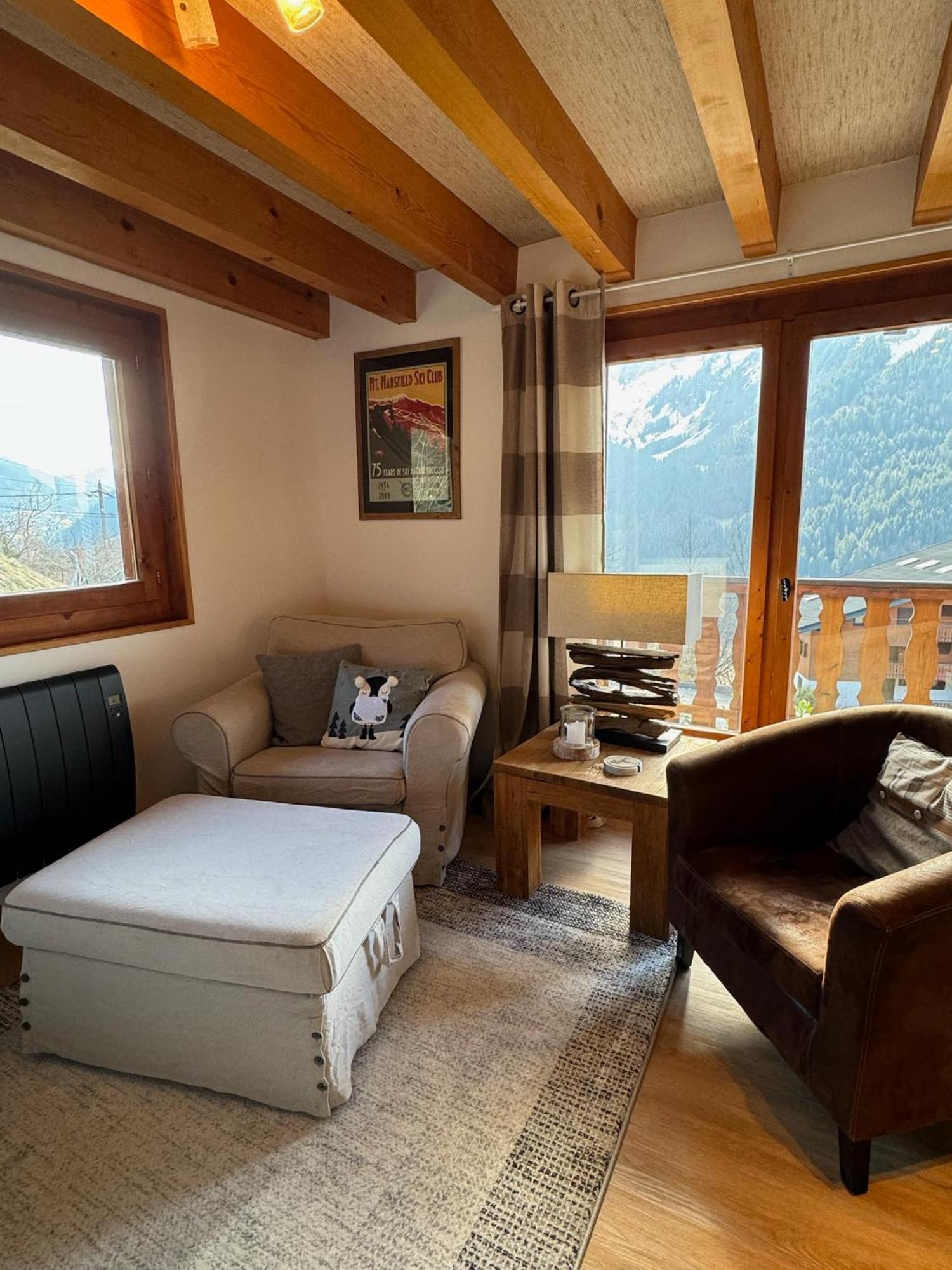 Charming, Cosy Chalet Nestled In A Breathtaking Surrounding With Spectacular, Stunning Mountain Views Abondance Eksteriør billede