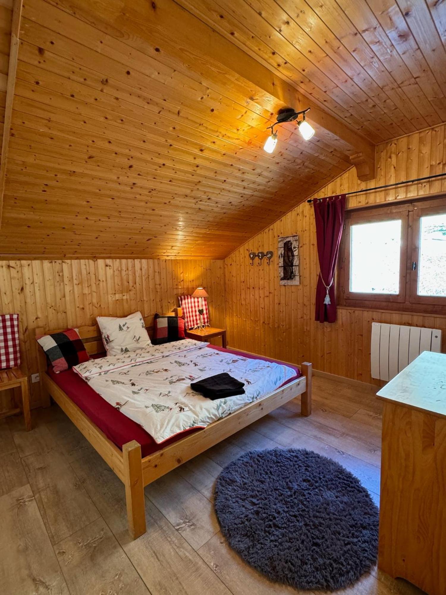 Charming, Cosy Chalet Nestled In A Breathtaking Surrounding With Spectacular, Stunning Mountain Views Abondance Eksteriør billede