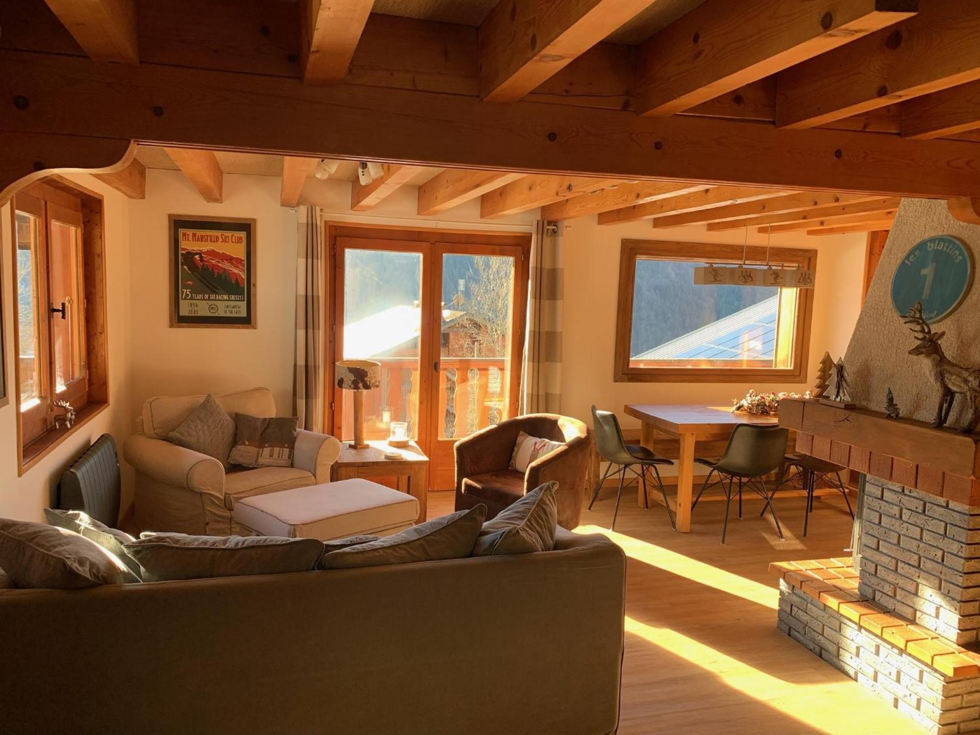Charming, Cosy Chalet Nestled In A Breathtaking Surrounding With Spectacular, Stunning Mountain Views Abondance Eksteriør billede